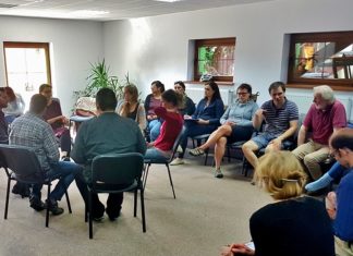 Åpen dialog i nettverksmøter: en demokratisk og vitenskapsbasert praksis Åpen dialog i nettverksmøter - Foto Merete Nesset