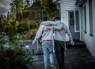 Gutter på randen av utenforskap: På rett spor etter to uker på camp