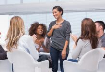 Hinsides pilleparadigmet: Å gjenreise menneskeligheten i psykisk helsetjenester