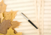 Vi bærer de døde i oss som uferdige melodier