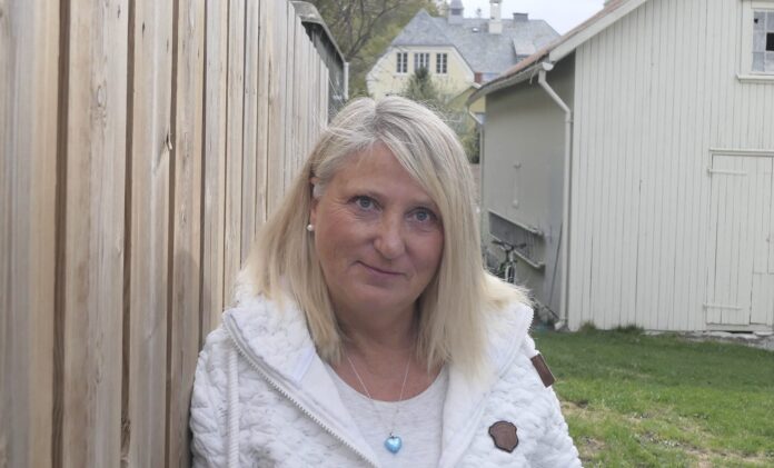 tone brown olesrud foto ra Bilde av Tone Olesrud